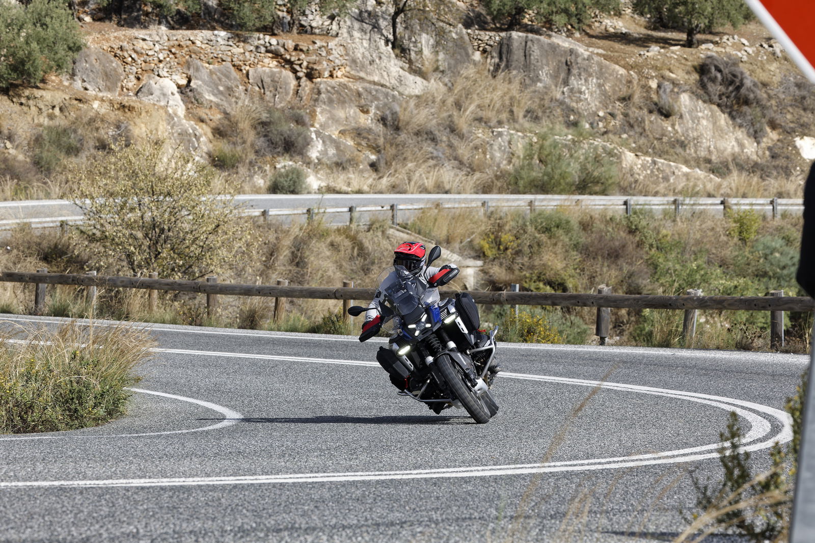 BMW R1300 GS Adventure - riding